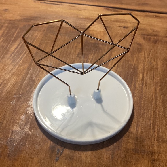 COXET WIRE HEART CERAMIC JEWELRY HOLDER - Picture 1 of 4
